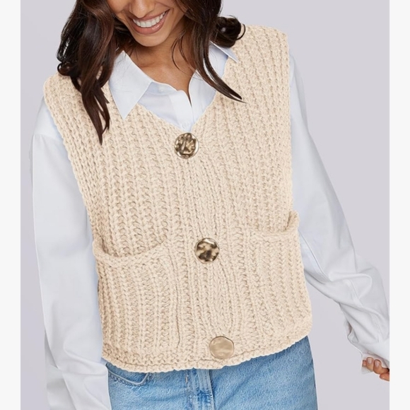 Ueu Sweaters - UEU. Women's Cream Knit Sweater Vest. Size M. NWT.